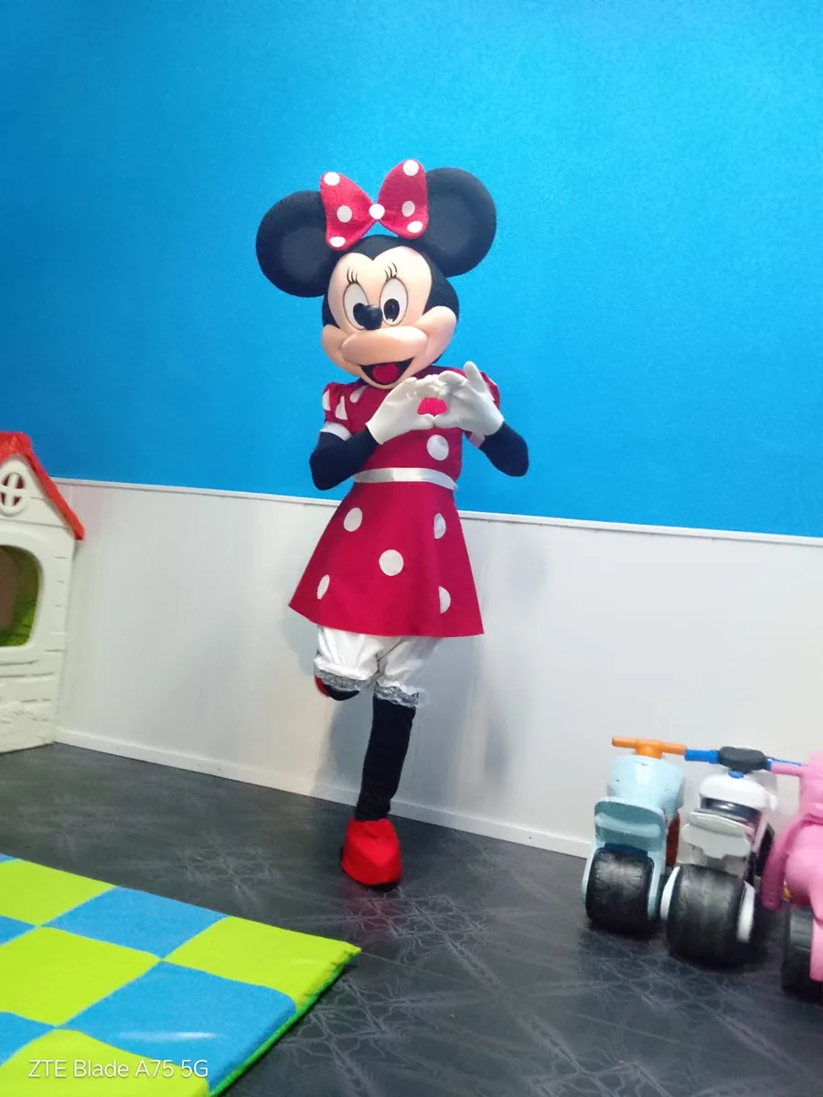 Animación con Minnie en Oceanic Park