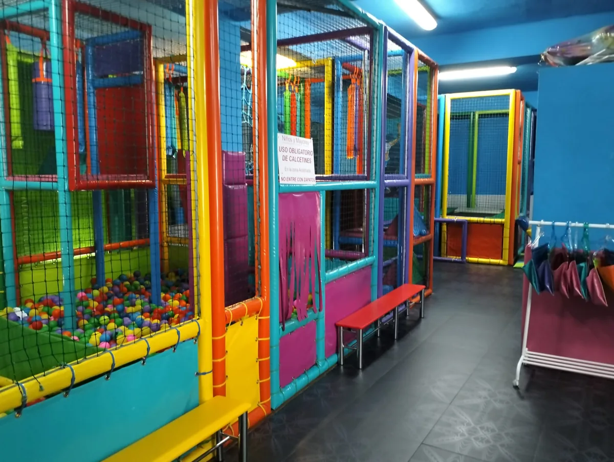 Estructura de juegos infantil